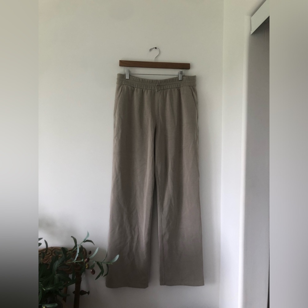 Lululemon Softstreme High-Rise Pant | Size 10